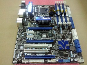 AsRock-X58-Extreme6-LGA1366-motherboard_004