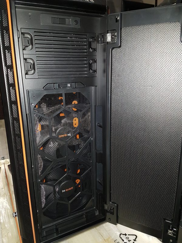 dark_base_900_pro_front_open