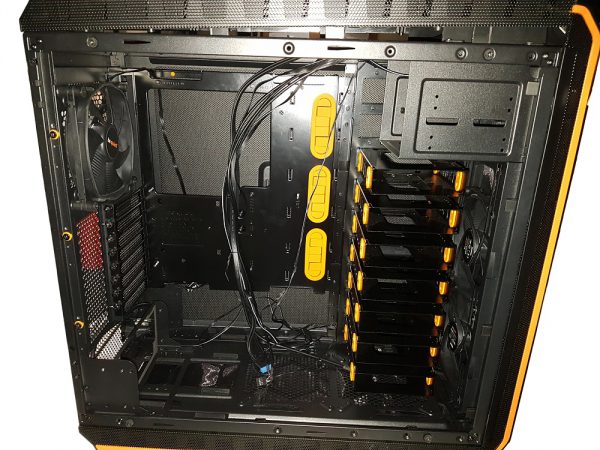 dark_base_900_pro_inside_1