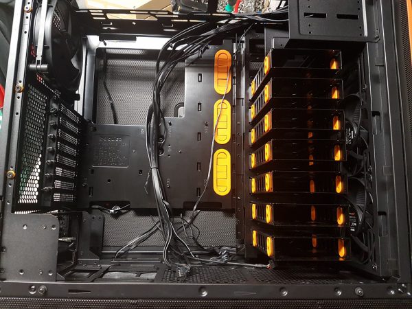 dark_base_900_pro_inside_3