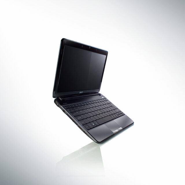 mobility-bg-acer-timeline-1810t-mood-fly