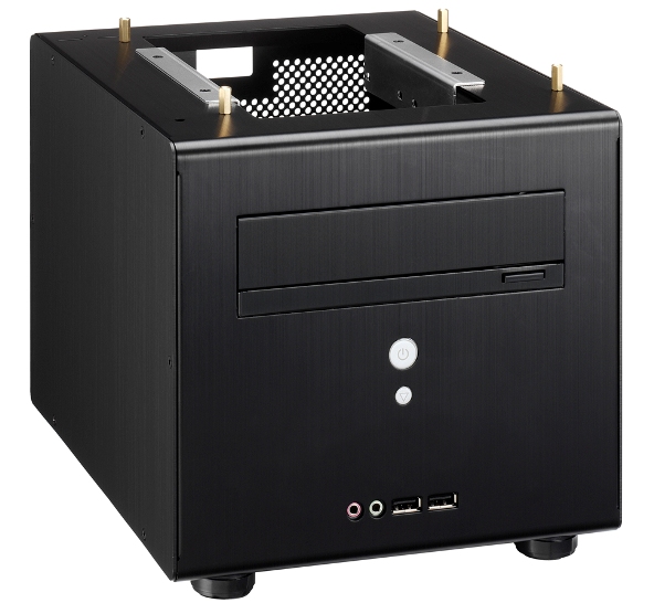 Lian Li анонсира нова серия компактни корпуси Mini-Q Компютърен корпус PC-Q06