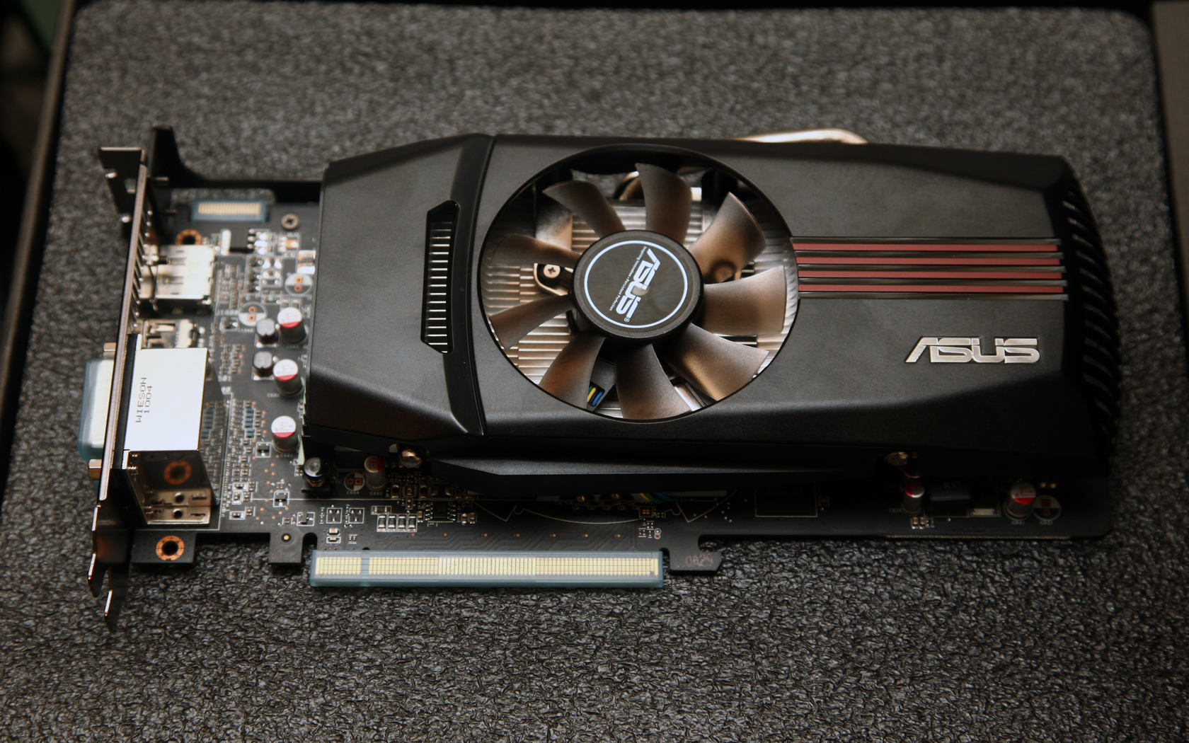 Очаквайте ревю на Radeon HD6850…