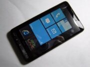 Появиха се първите изцяло фенски версии Windows Phone 7