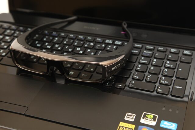 sony-vaio-f-series-3d-laptop