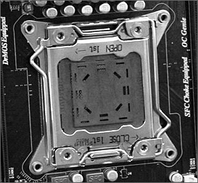 Intel LGA2011 – нов степинг и висока цена?