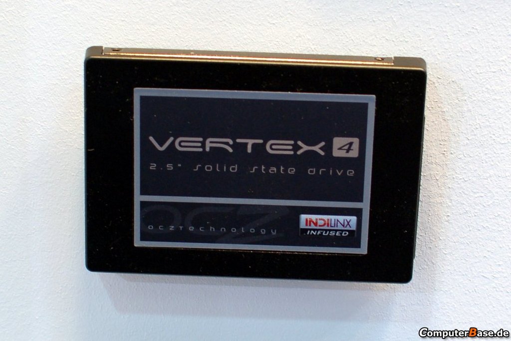 Cebit 2012 – OCZ демонстрират SSD Vertex 4