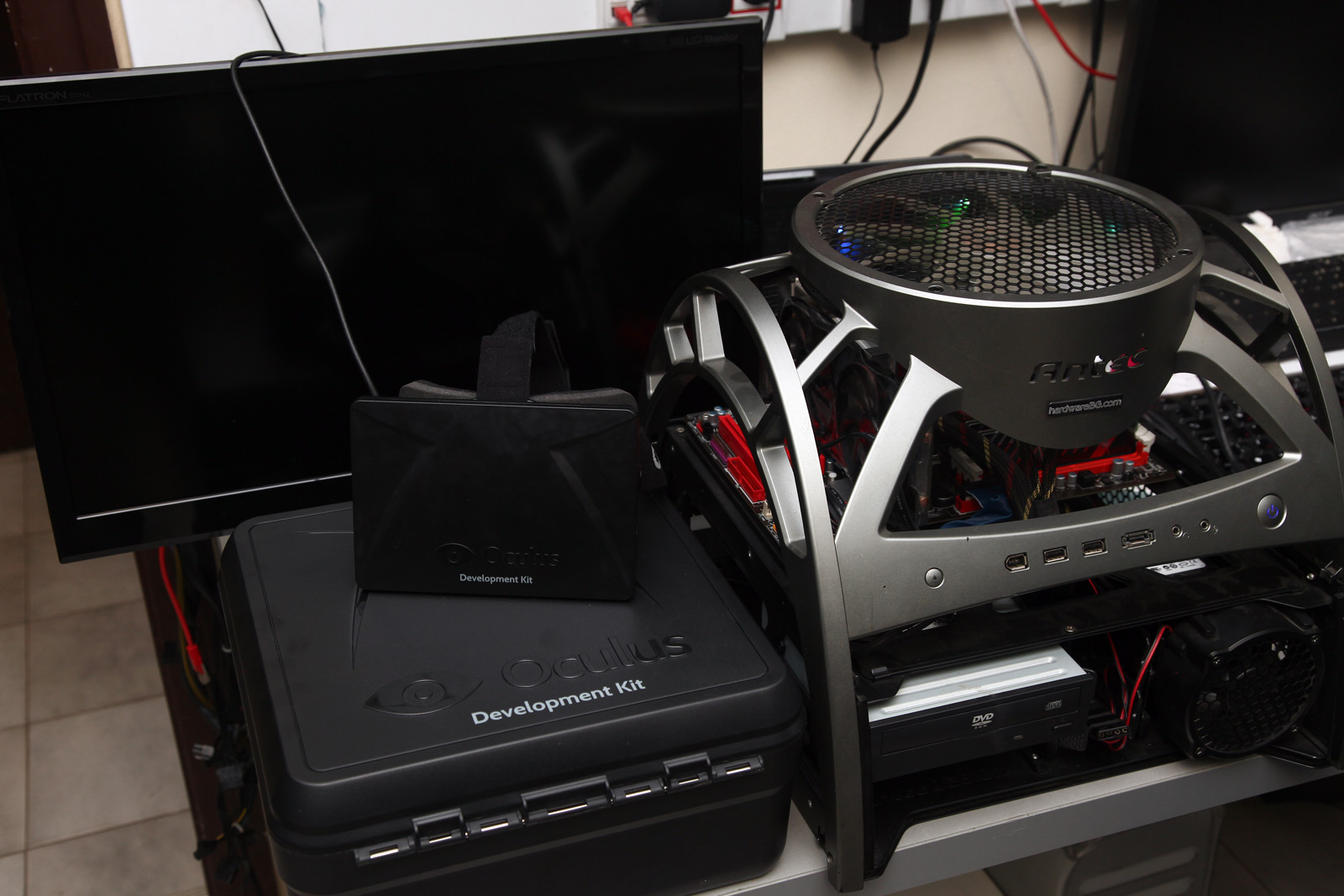 Виртуална реалност с Oculus Rift Development Kit-а