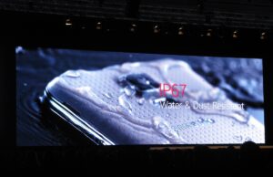 Galaxy S5 вече се продава в Корея