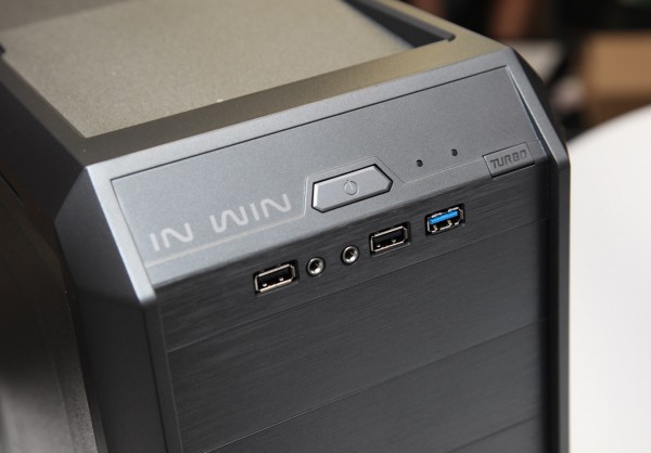 inwin_g7_front_poweron