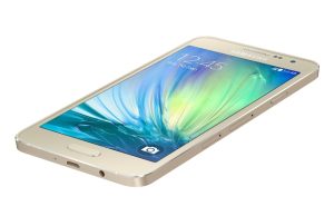 Най-доброто селфи от Samsung* – с новите ултра тънки Samsung Galaxy A5 и A3, оптимизирани за работа в социалните мрежи