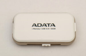 ADATA i-Memory Flash Drive за Apple iOS устройства