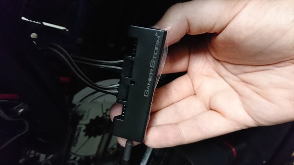 240t_install_fan_hub