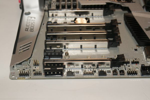 msi_x99a_xpgt_molex_pcie
