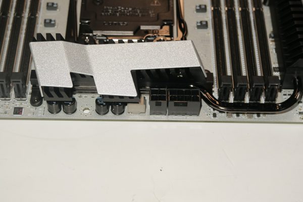 msi_x99a_xpgt_radiator_hp