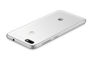 P9 lite mini – елегантното допълнение към личния стил на всяка дама