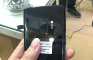 Samsung Galaxy S9 позира за снимка…