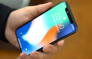 Apple iPhone ще премине изцяло към OLED едва през 2020
