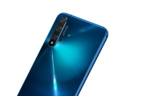 HUAWEI NOVA 5T РАЗПОЛАГА С ПЕТ КАМЕРИ С ИЗКУСТВЕН ИНТЕЛЕКТ И ВЕЧЕ Е НА БЪЛГАРСКИЯ ПАЗАР
