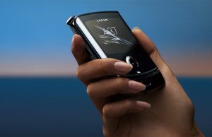 А1 ще предлага революционния Motorola razr – първият смартфон със сгъваем дисплей и eSIM на пазара