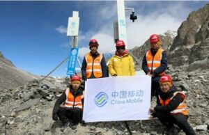 Базовият лагер на връх Еверест вече има мрежово покритие 5G