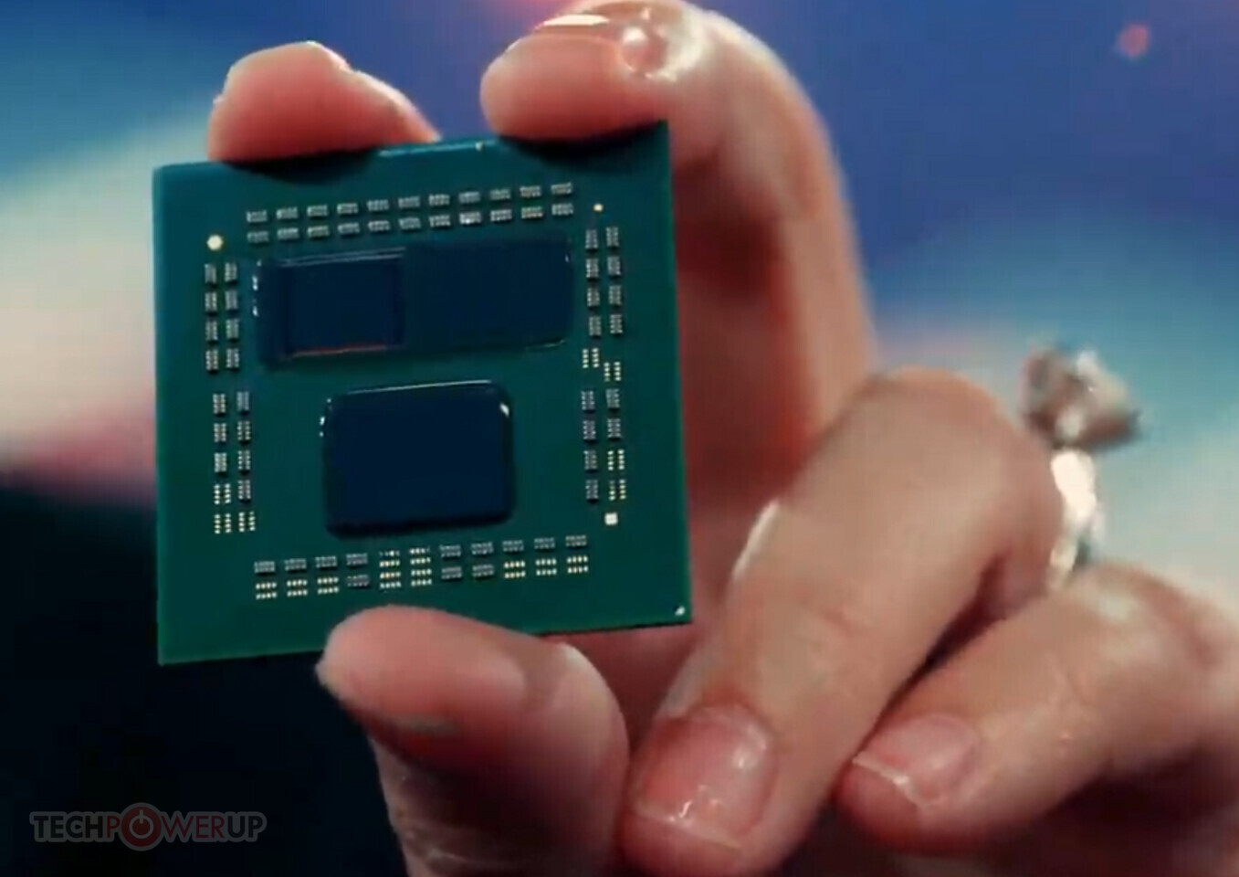 Микроархитектурата AMD „Zen 3+“ е „Zen 3“ с технология 3D Vertical Cache