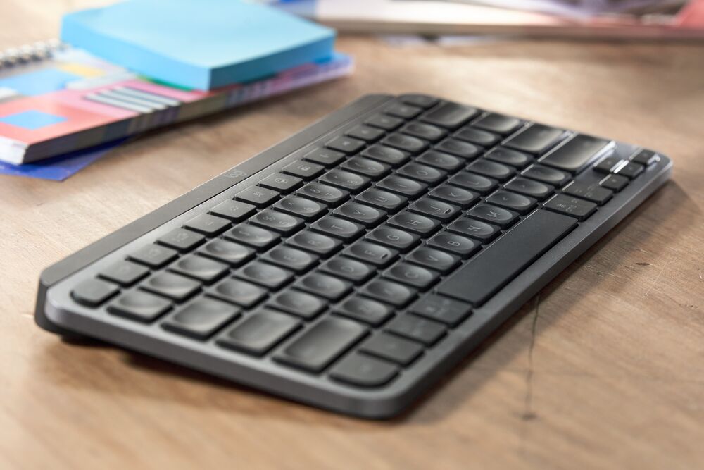 Максимизирайте творческия потенциал с Logitech MX Keys Mini – нова безжична минималистична клавиатура