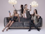Galaxy Z Flip3 издържа над 142 часа лайвстрийм тест, достигайки 418 502 сгъвания