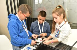 A1 Tech or Treat: 220 деца на служители на А1 отбелязаха Хелоуин с много забавления и знания за света на технологиите