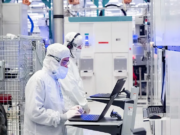 TSMC и Broadcom проучват възможна сделки за разделяне на поделенията на Intel за производство и дизайн на чипове