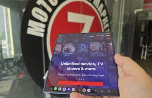 Основният дисплей на Galaxy Z Fold7 издържа на поне 500 000 сгъвания.