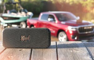 Как да изберем перфектната преносима Bluetooth колонка: Експертни съвети и топ предложения за предстоящия сезон